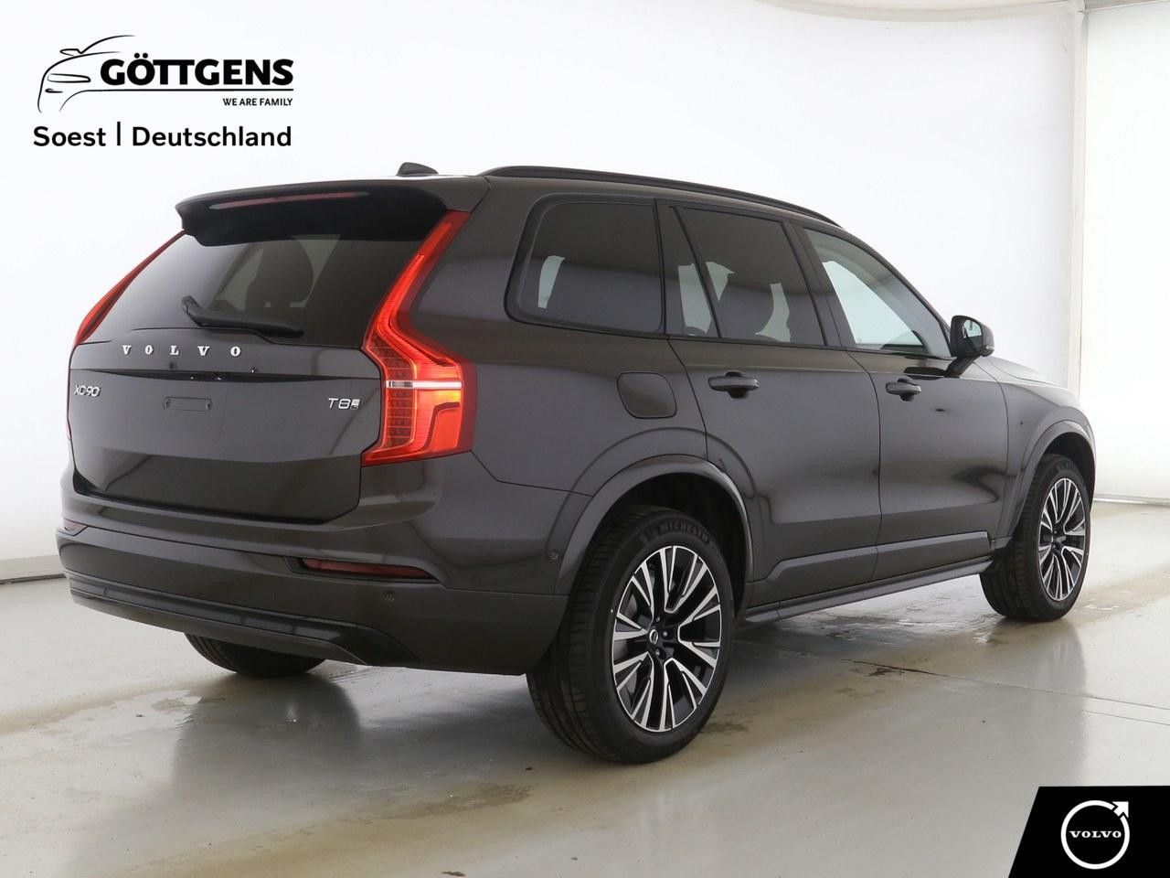 Volvo  T8 AWD Plug-in Plus Dark PANO 360° LED