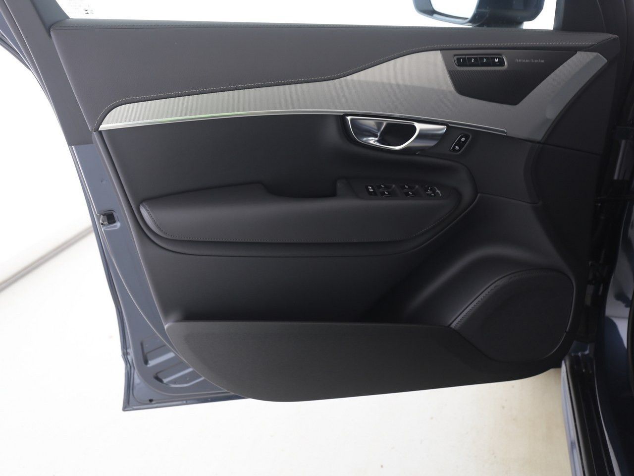 Volvo  T8 AWD Plus Bright PANO 360° HuD 21LM NAVI