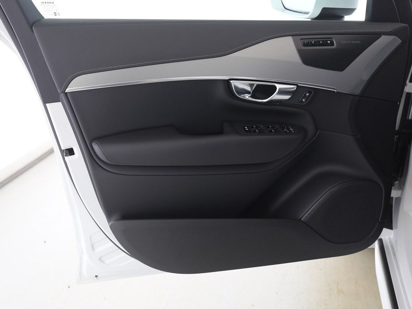 Volvo  T8 AWD Plug-in Plus Bright PANO 360° HuD
