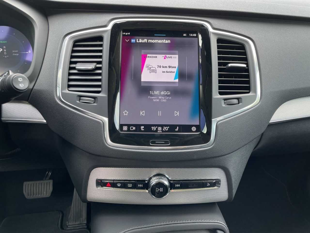 Volvo  T8 AWD Plug-in Core Bright NAVI KAMERA
