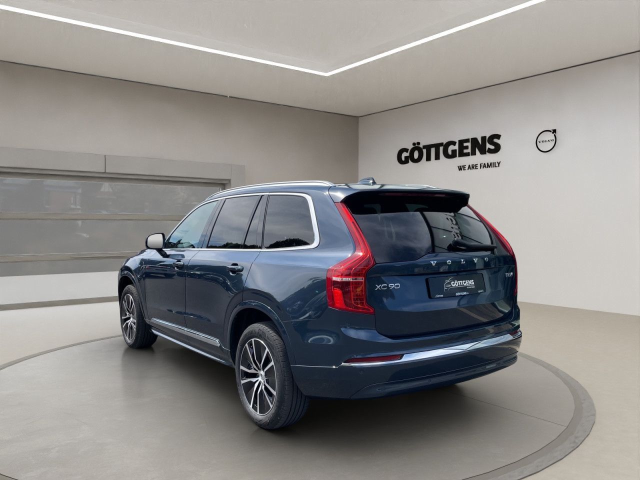 Volvo  T8 AWD Plug-in Core Bright NAVI KAMERA