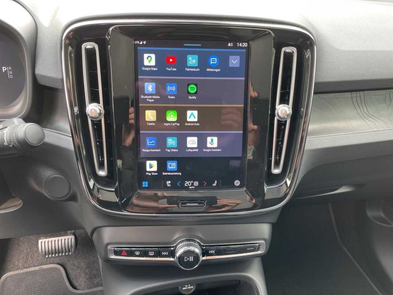 Volvo  Recharge Twin Motor Ultimate AHK LED