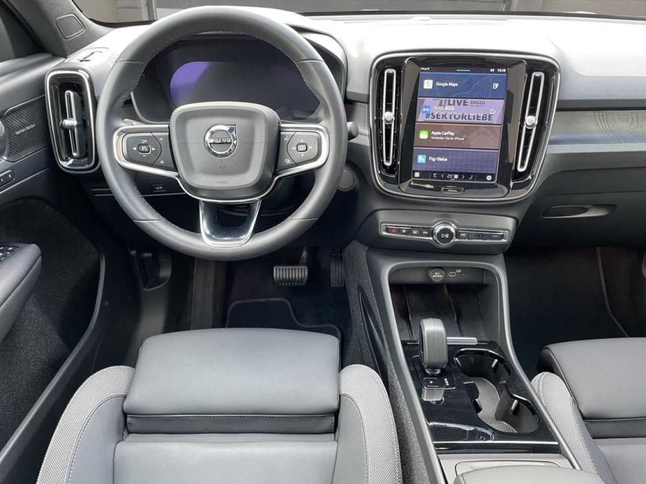 Volvo  Recharge Twin Motor Ultimate AHK LED