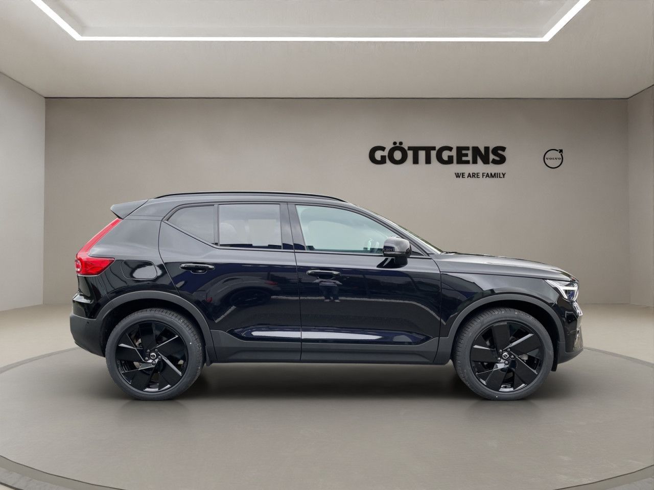 Volvo  B3 Ultra Black Edition AHK BUSINESS 360°