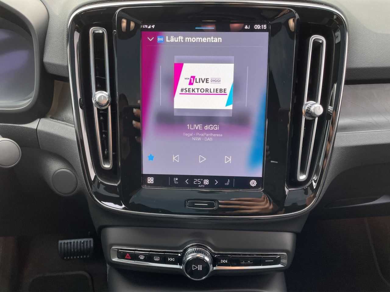 Volvo  Recharge Twin Motor AWD Ultimate AHK 19LM