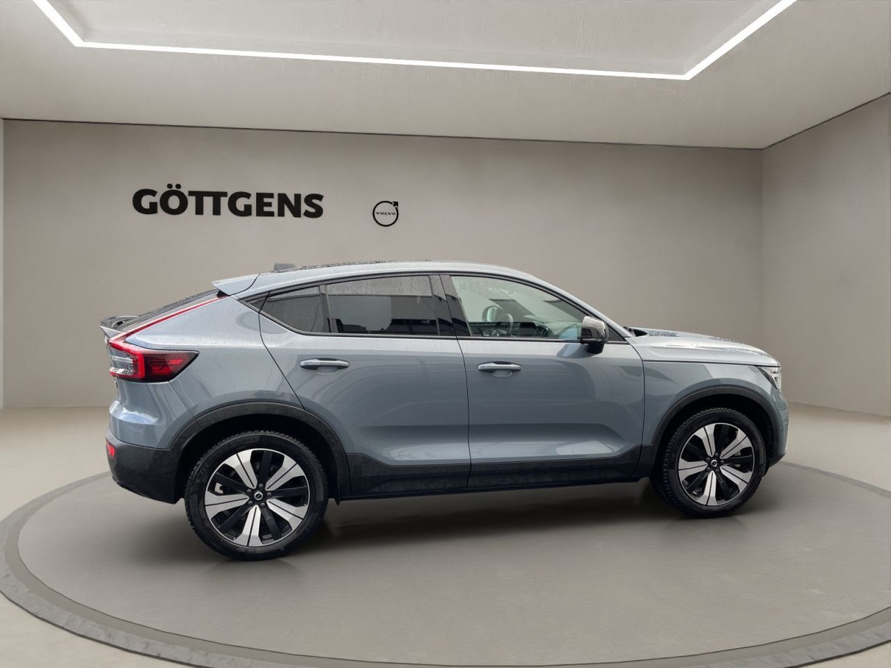 Volvo  Recharge Twin Motor AWD Ultimate AHK 19LM