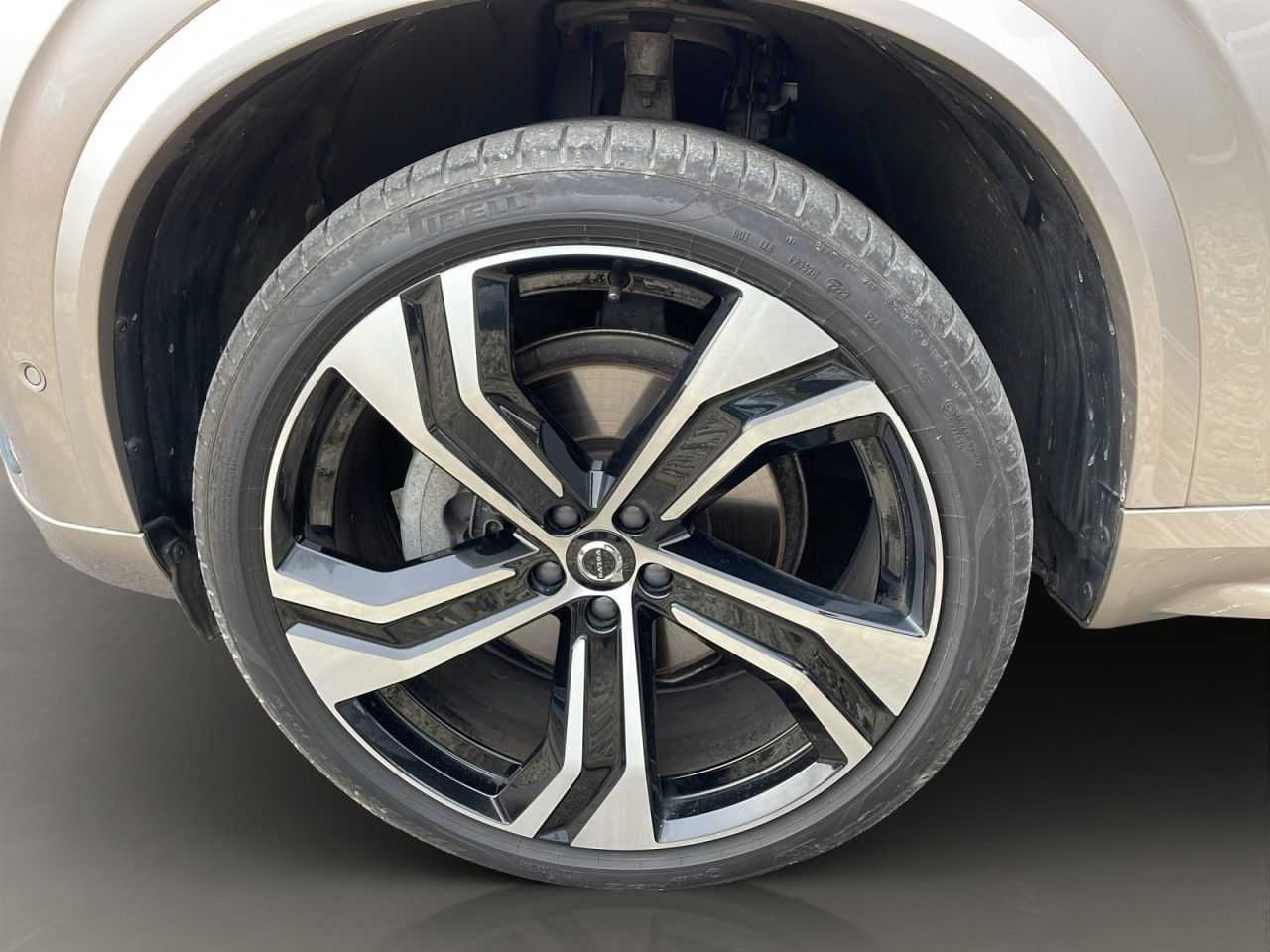 Volvo  B5 ULTIMATE Bright Mild-Hybrid 360° B&W