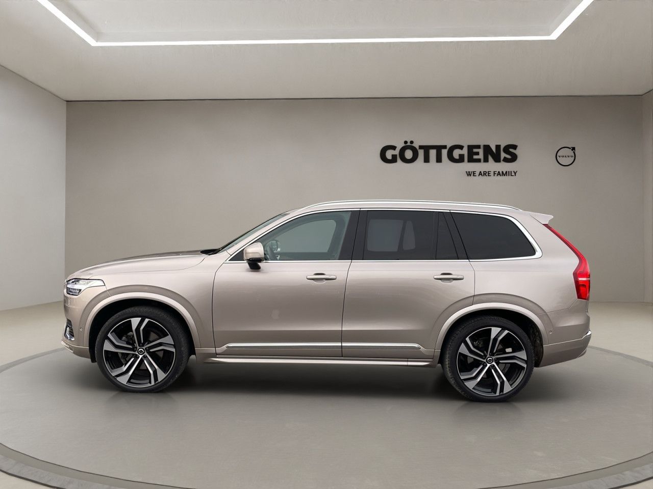 Volvo  B5 ULTIMATE Bright Mild-Hybrid 360° B&W