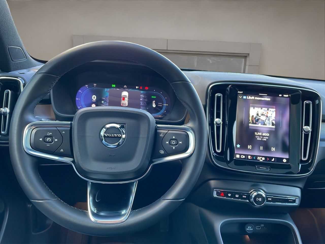 Volvo  Recharge Twin Motor Ultimate AHK LED NAVI