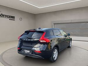 Volvo  T2 2.0 Kinetic NAVI SITZH LED KAMERA LM16