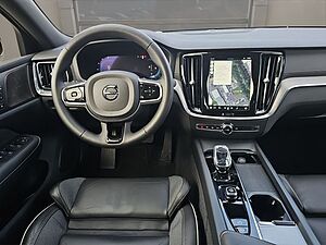 Volvo  Lim B5 AWD Mild-Hybrid Ultimate Dark 360°