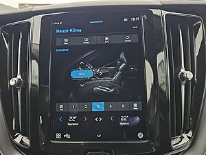 Volvo  B4 Momentum Pro NAVI LM18 APPLE CARPLAY DAB