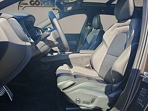 Volvo  T8 AWD Recharge RDesign NAVI PANO LED