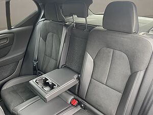 Volvo  T5 Recharge R-Design NAVI STANDH.19LM LED