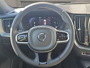 Volvo  B4 Plus Dark PANO BUSINESS PAKET LED NAVI