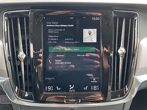 Volvo  B4 Momentum Pro AHK NAVI LED 18LM ACC TEMPOM