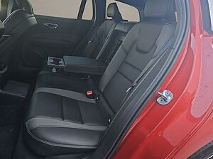 Volvo  T8 AWD Recharge R Design AHK LED SITZKOMFORT
