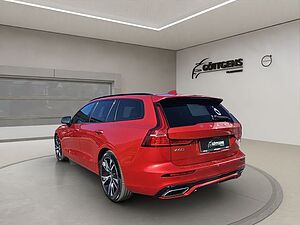 Volvo  T8 AWD Recharge R Design AHK LED SITZKOMFORT