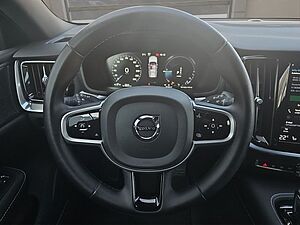 Volvo  T8 AWD Recharge R Design AHK LED SITZKOMFORT