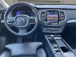 Volvo  B5 AWD ULTIMATE DARK 7SITZ PANO HUD BLIS