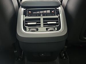 Volvo  B5  AWD Ultimate Dark AHK NAVI 360° STANDH