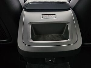 Volvo  B4 D Plus Dark ACC Navi Harman Kardon LED