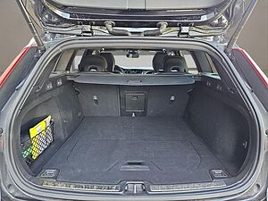 Volvo  B4 Plus Dark AHK LED NAVI GOOGLE H&K 18LM