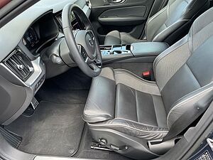 Volvo  T8 AWD R-DESIGN AHK NAVI LED WINTER PAKET