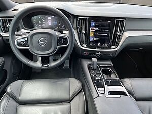 Volvo  T8 AWD R-DESIGN AHK NAVI LED WINTER PAKET