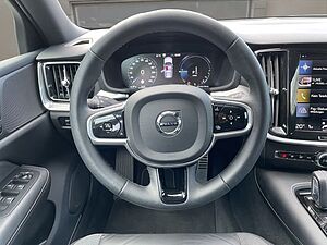 Volvo  T8 AWD R-DESIGN AHK NAVI LED WINTER PAKET