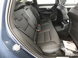 Volvo  T8 AWD Recharge Ultimate Dark PANO NAVI