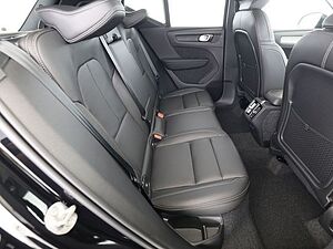 Volvo  B3 Plus Dark Mild HY. PANO 360° 20LM LED