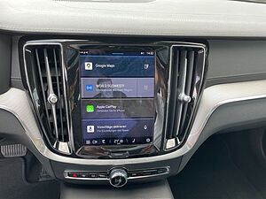Volvo  Rech Ultimate T8 AWD PANO LED 360°19LM NAVI