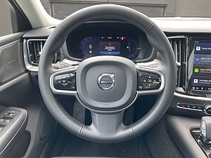 Volvo  Rech Ultimate T8 AWD PANO LED 360°19LM NAVI