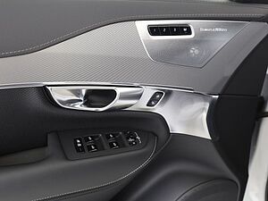 Volvo  Rech. Ultimate T8 AWD Dark 7SITZ PANO 360°