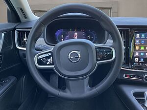 Volvo  B5  AWD Ultimate Dark LED PANO AHK H&K