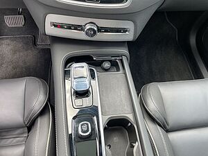 Volvo  Rech. Ultimate T8 AWD Dark 7SITZ PANO 360°