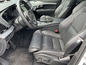 Volvo  Rech. Ultimate T8 AWD Dark 7SITZ PANO 360°