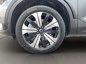 Volvo  Core Recharge Pure Electric LED 19LM GJR
