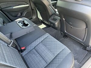 Volvo  B3 Core AHK NAVI LED KAMERA PDC LED LM