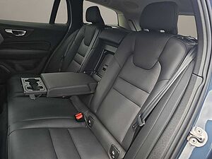 Volvo  B4 D Plus Dark ACC Navi Harman Kardon LED