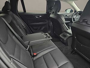 Volvo  B4 D Plus Dark ACC Navi Harman Kardon LED