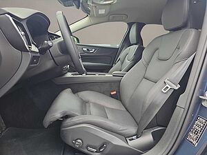 Volvo  B4 D Plus Dark ACC Navi Harman Kardon LED