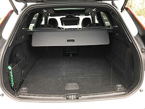 Volvo  T6 RECHARGE R-DESIGN Plug-in HUD LED 22LM