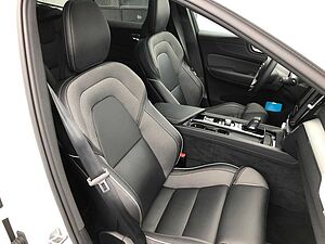Volvo  T6 RECHARGE R-DESIGN Plug-in HUD LED 22LM