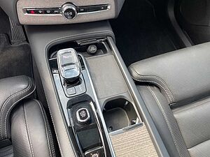 Volvo  B5 ULTIMATE LUFT MASSAGE PANO STANDH. 21LM