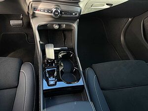 Volvo  T5 Plug-in Plus Dark AHK LED NAVI 19LM