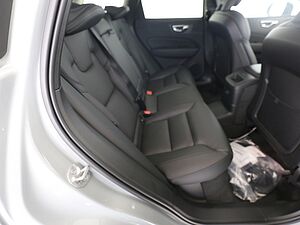 Volvo  T6 AWD Plus Dark BUSINESS LED