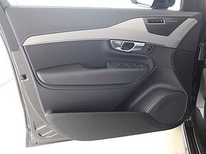 Volvo  T8 AWD Plug-in Plus Dark PANO 360° LED