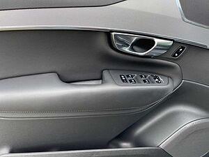 Volvo  T8 AWD Plug-in Core Bright NAVI KAMERA